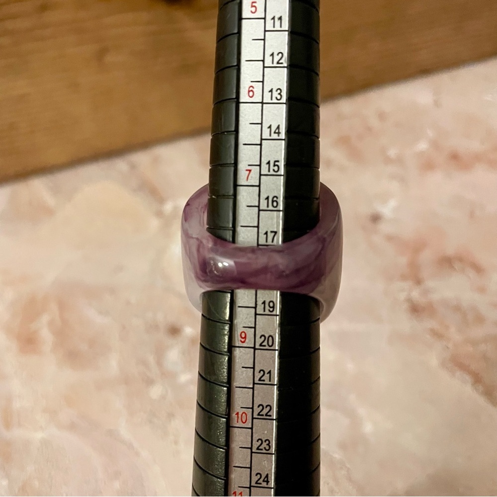 Lavender Purple Swirl Dome Ring, Metal Free Size 8 - Picture 9 of 9